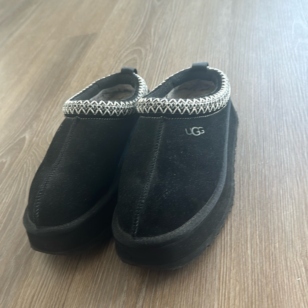 UGG Tazz